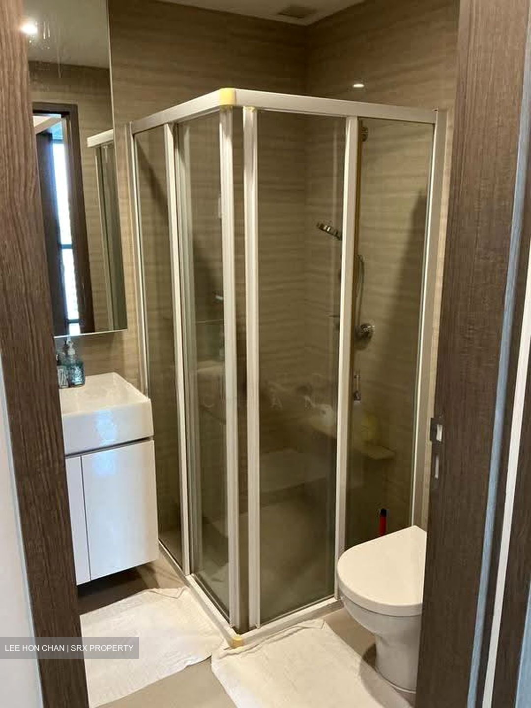 Sky Vue (D20), Condominium #635555711